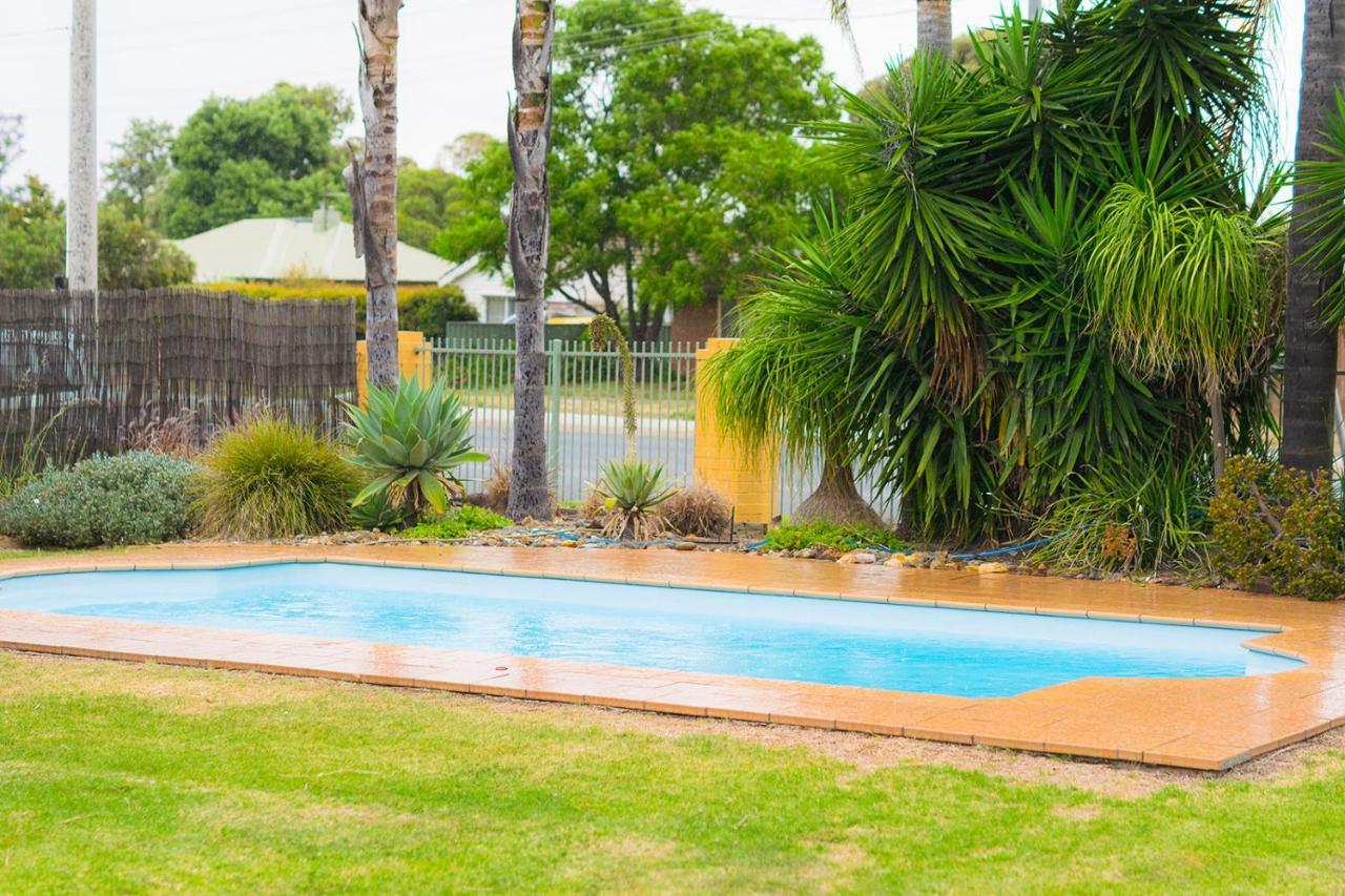 Echuca Motel ภายนอก รูปภาพ